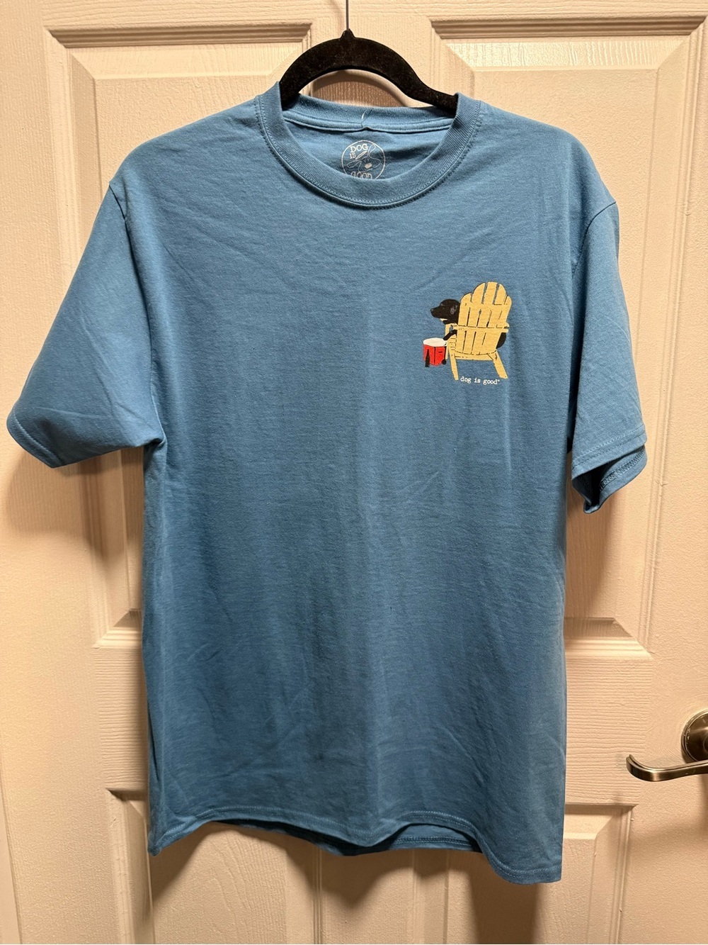 Men's Dog is Good T-Shirt Adirondack Chair Design black lab size M